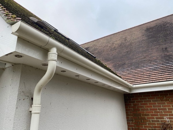 Residential gutter cleaning experts in Aylesbury, Buckinghamshire